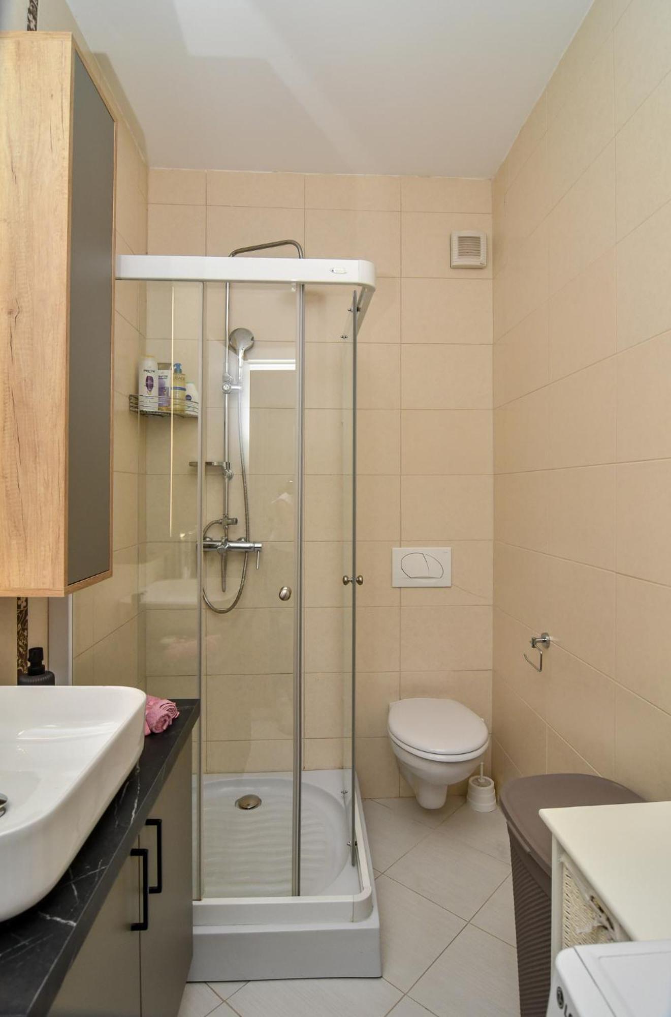 Apartment Moderan Dvosoban Stan *